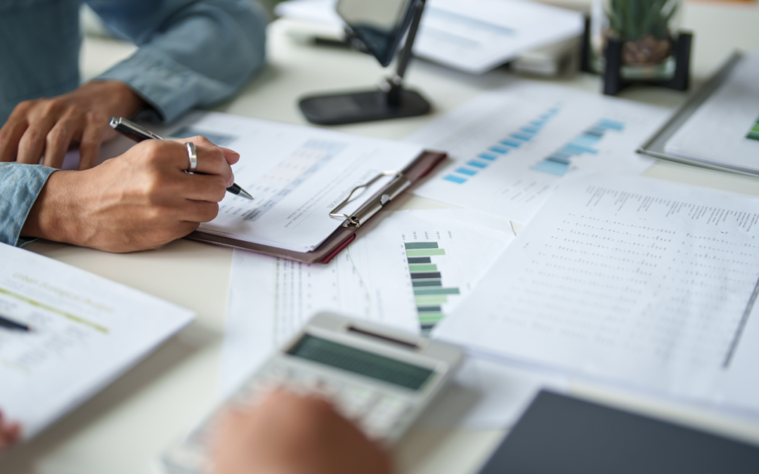 Five Weekly Must-Do’s that Separate Founders Who Scale from Founders Who Spiral